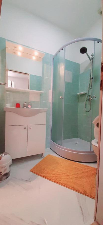 Ema & Sea Apartment'S Пула Екстер'єр фото